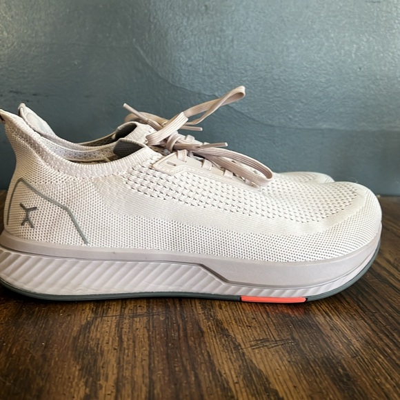 Purple Flux Adapt Runners - women’s 11 - Picture 4 of 4